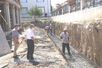 Müdür Basyigit, Okul Insaatlarinda Incelemelerde Bulundu