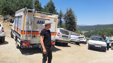 Ormanda Kaybolan Emine Ögretmeni Arama Çalismasi Sürüyor