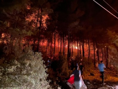 Fethiye Orman Yangını Son Durum Fethiye’de Yangın mı çıktı? Fethiye Yangınında Can Kaybı Var mı? Fethiye Yangını Son Dakika