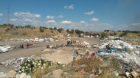 YÜKSELEN - Ezine'de Çöplükteki Yangini Söndürme Çalismalari Devam Ediyor