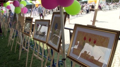 Gaziosmanpasa'da Kursiyerler Resimden Müzige Yeteneklerini Sergiledi