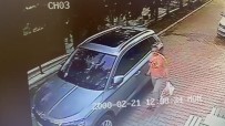 YUMURTA - Komsusunun Sifir Otomobilini Çizerken Güvenlik Kamerasina Yakalandi