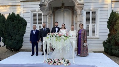 Yavuz Selim Osmanoğlu Kimdir?  Yavuz Selim Osmanoğlu Kiminle Evlendi?