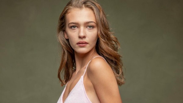 melisa döngel kimdir? Melisa Döngel Babası Tarafından İstismar Edildi Melisa Döngel Kimdir? Melisa Döngel Kaç Yaşında?