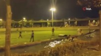 CEP TELEFONU - Arnavutköy'de Sicaktan Bunalan Çocuklar Süs Havuzuna Girdi