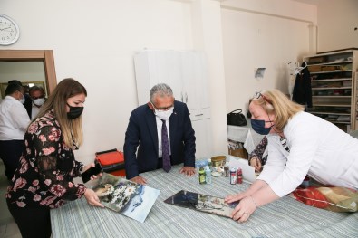 Baskan Büyükkiliç, Ilk Yüz Yüze Egitim Gününde Kursiyerleri Yalniz Birakmadi