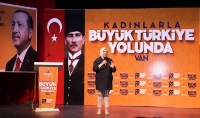 Baskan Kesir Vanli Kadinlarla Bir Araya Geldi