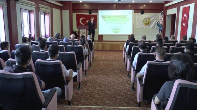 Erzurum'da Orman Mühendisleri Ve Orman Muhafaza Memurlarina Egitim Semineri