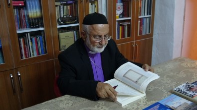 Hazreti Muhammed'in Süryanilere Verdigi Ahitnameler Kitaplastirildi