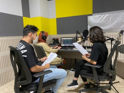 HKÜ Radyo 'Lindberghlerin Uçusu'nu' Dinleyici Ile Bulusturuyor