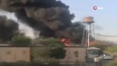 Iran'da Fabrikada Korkutan Yangin
