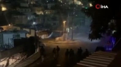 Kudüs'te Israil Güçleri Filistinlilere Saldirdi