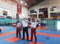 BOKS - Sakarya'nin Sporculari Italya'da Türk Bayragi'ni Dalgalandiracak