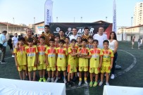 GENÇLİK MERKEZİ - Yenisehir Belediyesi Bahar Futbol Turnuvasi Sona Erdi