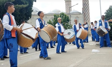 40 Kisilik Müzisyen Grubundan, Kirkpinar'a Davul Zurnali Davet