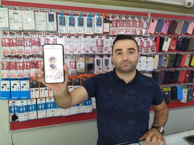 Avcilar'da Selfie Meraklisi Hirsiz Kamerada