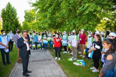 Demir Açiklamasi 'Amacimiz Gençlere Farkli Yasam Deneyimleri Kazandirmak'