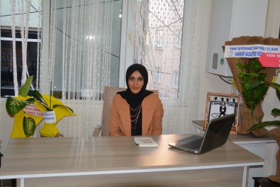 Hakkari'nin Ilk Kadin Harita Mühendisi Ofisini Açti