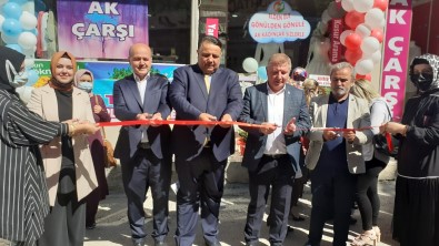 Osmancik'ta 'Hayir Çarsisi' Açildi