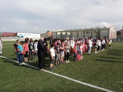 Pazaryeri'nde Açilan Yaz Spor Okullarinda 6 Bransta 391 Sporcu Egitim Görecek