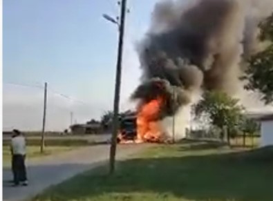 Saman Balyasi Yüklü Tir Cayir Cayir Yandi