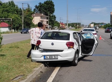 Samsun'da Trafik Kazasi Açiklamasi 2 Yarali