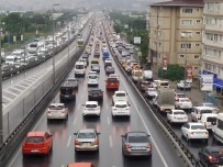 AVRUPA - Yagis Trafigi Kilitledi, Yüzde 69'A Çikti