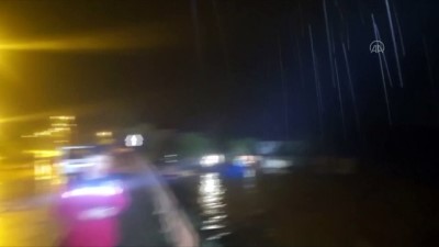 Düzce'de Sel Sebebiyle Zonguldak-Düzce Yolu Çift Yönlü Kapandi
