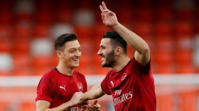 Özil o ismi Fenerbahçe'ye getiriyor!
