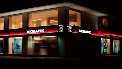 Akbank’ta son durum nedir? Akbank’tan açıklama geldi mi? Akbank düzeldi mi? İşte Akbank son dakika mağdur olanlar için açıklama…