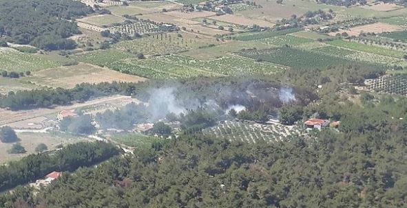 Bozcaada'da korkutan yangın!