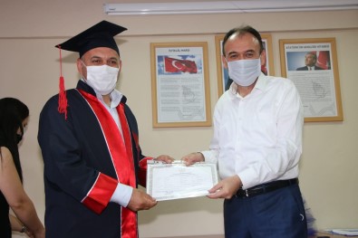 Türkiye'de Ilk Kez Hem Lise Hem Ustalik Diploma Töreni Gerçeklestirildi