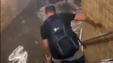 Alt yapı çöktü New York sular altında kaldı!