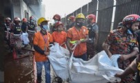 BANGLADEŞ - Baangladeş'te fanrika'da yangın! 49'dan fazla ölü var