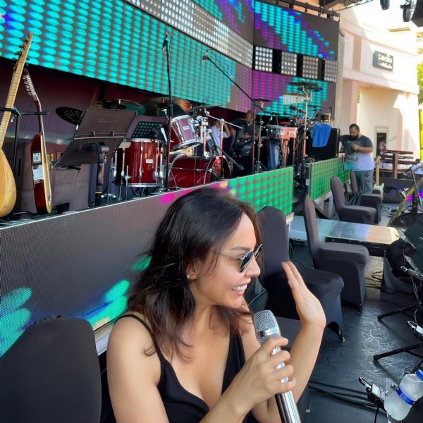 Ebru'dan 'müthiş' öneri!