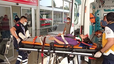 Adana'da Trafik Kazasi Açiklamasi 2'Si Çocuk 6 Yarali