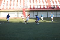 Bayrakli'da Baskanlik Futbol Turnuvasi