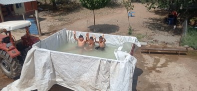 Tatile Gidemediler Römorktan Havuz Yapti