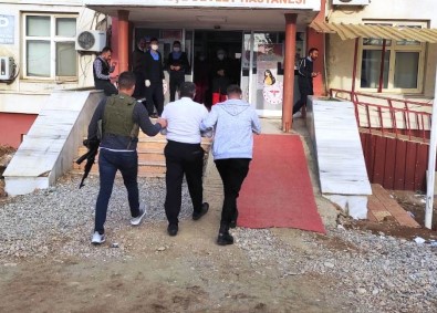 'Yeni Inekler Geldi Mi' Sifresiyle Fuhus Yapanlara Operasyon Açiklamasi 2 Tutuklama