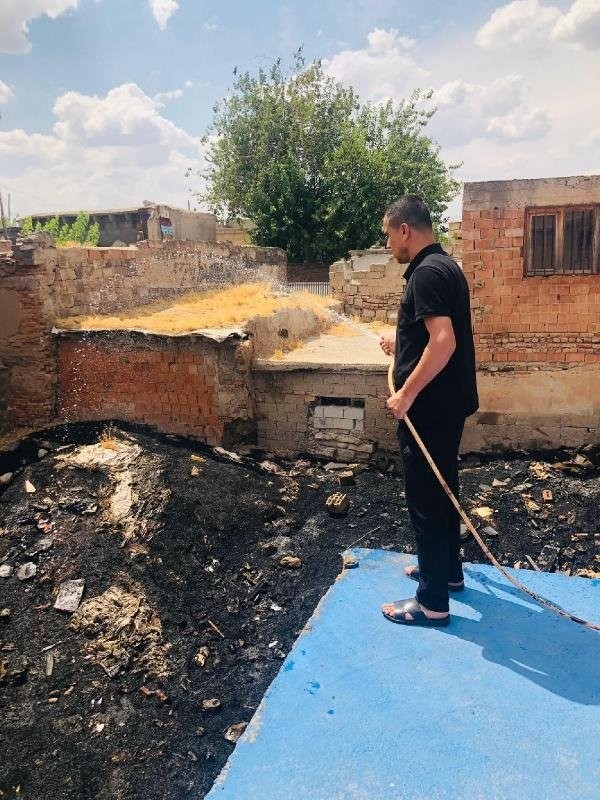 Evlat nöbetindeki babanın evini yakma girişimi! Talimatı HDP mi verdi?