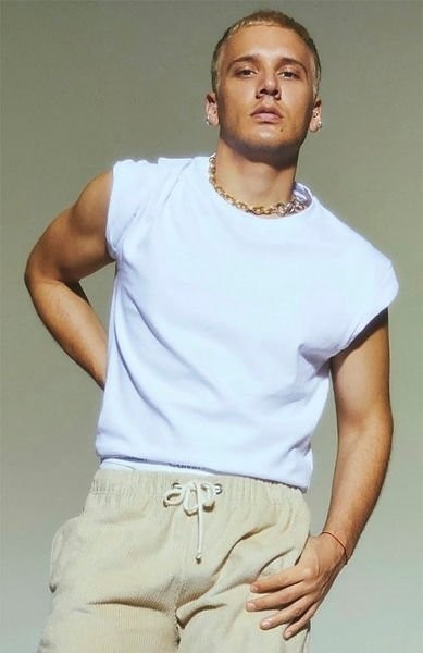 Edis'e sahnede büyük ayıp!