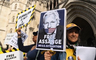 ABD'ye Iadesi Istenen Julian Assange'in Psikiyatri Raporlari Reddedildi