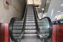 Baskentin Ilk Yürüyen Merdiveni 60'Larda Yasayan Çocuklarin Oyuncagiydi