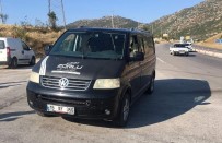 Çalinti Minibüsteki Süpheli Araci Birakarak Kaçti