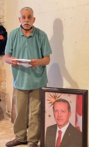 Dükkanina Cumhurbaskani Erdogan'in Fotografini Astigi Için Filistinliye Para Cezasi Kesildi
