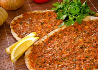 Lahmacun kaç kalori? Lahmacun diyette yenir mi? Lahmacun kilo aldırır mı?