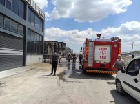 Tirin Dorsesinde Çikan Yangini Sanayi Sitesi Yangin Söndürme Ekibi Söndürdü