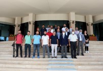 AIÇÜ Rektörü Karabulut Basin Mensuplariyla Bir Araya Geldi