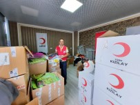 Türk Kizilayi'ndan Maddi Durumu Olmayan Ailelere Giyim Ve Gida Yardimi