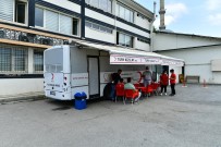 Yesilyurt Belediyesi Personellerinden Kan Bagisi
